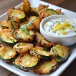 Calabacín Crujiente en Tempura con Salsa de Yogur y Limón: El Aperitivo Irresistible