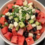 Ensalada de Sandía, Pepino y Feta con Aceitunas Negras y Vinagreta de Lima